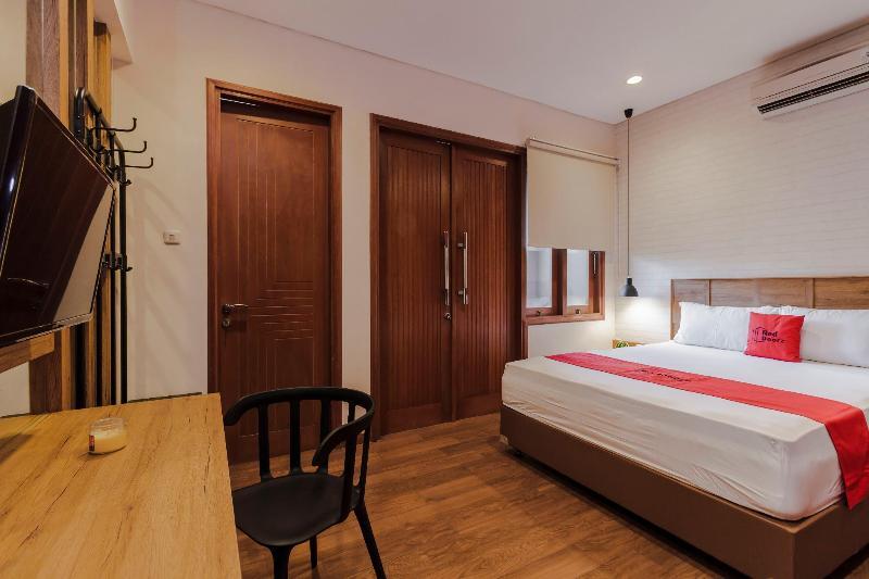 Reddoorz Plus @ Cbd Bintaro South Tangerang Exteriör bild